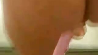 تیل سے ڈھکی کنکی چوز ...